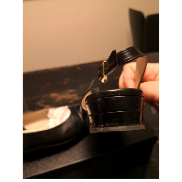 Authentic Chanel leather sandal flats - Picture 6 of 6